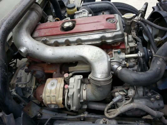 รถฮีโน่ 6 ล้อ ทูโถ่  /  135 แรงม้า. ปี 53  ( รถวิ่ง 21x,xxx กม. )   สนใจติดต่อ 081 - 6079515