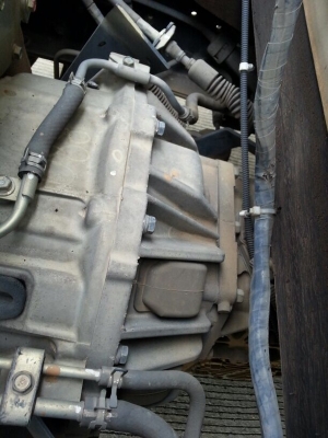 รถฮีโน่ 6 ล้อ ทูโถ่  /  135 แรงม้า. ปี 53  ( รถวิ่ง 21x,xxx กม. )   สนใจติดต่อ 081 - 6079515