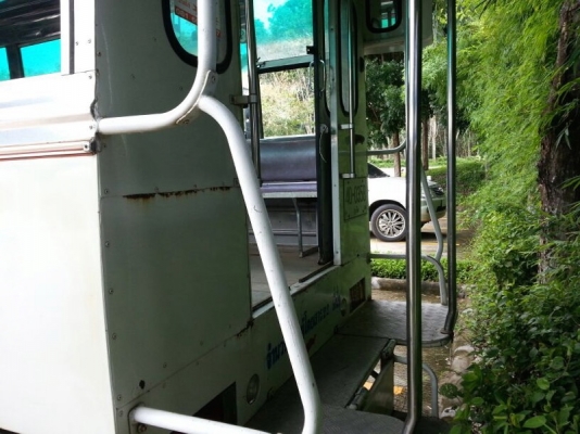 รถฮีโน่ 6 ล้อ ทูโถ่  /  135 แรงม้า. ปี 53  ( รถวิ่ง 21x,xxx กม. )   สนใจติดต่อ 081 - 6079515