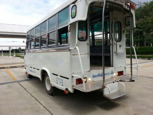 รถฮีโน่ 6 ล้อ ทูโถ่  /  135 แรงม้า. ปี 53  ( รถวิ่ง 21x,xxx กม. )   สนใจติดต่อ 081 - 6079515