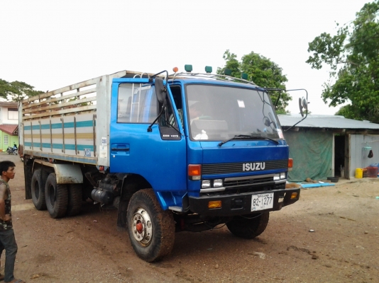 ขาย240นางฟ้า2เพลาดั้มยางสวย1250000