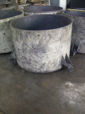 ขาย..ถังเหล็กมีล้อ