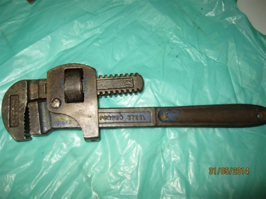 ประแจคอม้า Record Made in England No 12