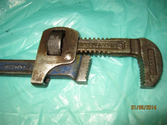 ประแจคอม้า Record Made in England No 12 ประแจคอม้า Record Made in England No 12