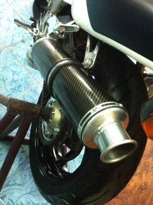 ขาย RVF 400 ปี 96 ทะเบียนเเท้ โอนขนส่งได้ ต่อรองคุยกันได้ครับ