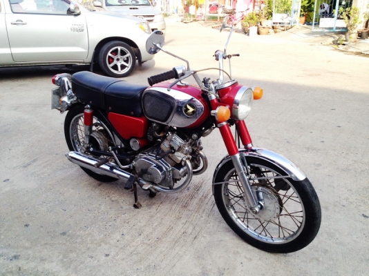 ขายแลก cb175 k0 สวยๆ ทะเบียนเต็ม พร้อมโอน เดิมๆ เครื่องจบ ขับมันมากๆ ของแท้เดิม ทั้งคัน 85000 0811160919