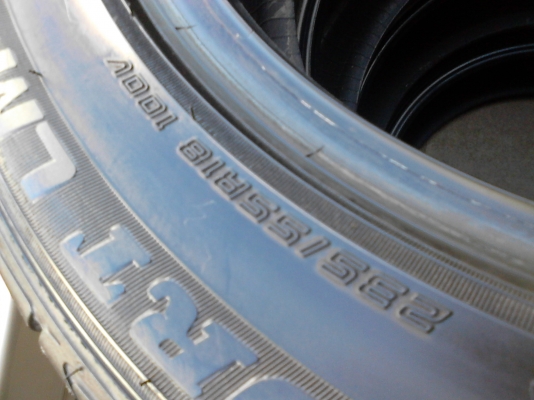 235/55R18 DUNLOP SP SPORT LM 703  มีชุด 4 เส้น TEL.081-427-3941