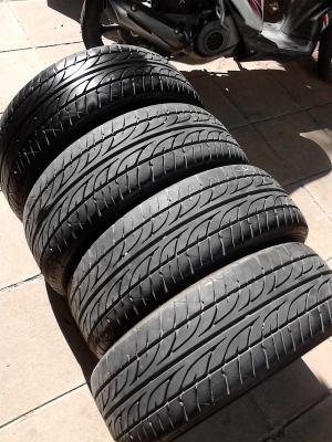 235/55R18 DUNLOP SP SPORT LM 703  มีชุด 4 เส้น TEL.081-427-3941