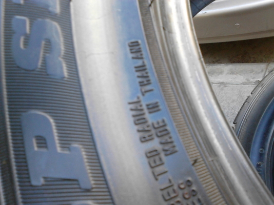 235/55R18 DUNLOP SP SPORT LM 703  มีชุด 4 เส้น TEL.081-427-3941