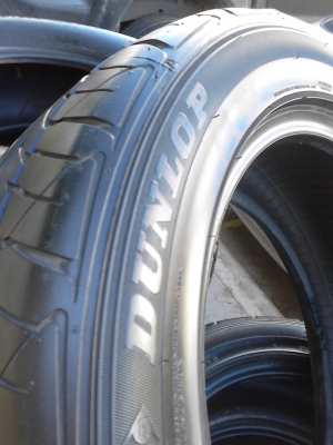235/55R18 DUNLOP SP SPORT LM 703  มีชุด 4 เส้น TEL.081-427-3941