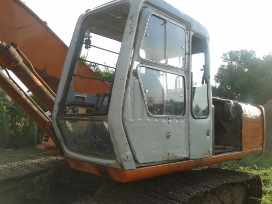 ขายแม็คโครHITASHI EX200-2สภาพพร้อมใช้งาน โซ่สวยช่วงล่างเต็ม เครื่องปั้มดี ไฟฟ้ามีเอกสารเล่มทะเบียน