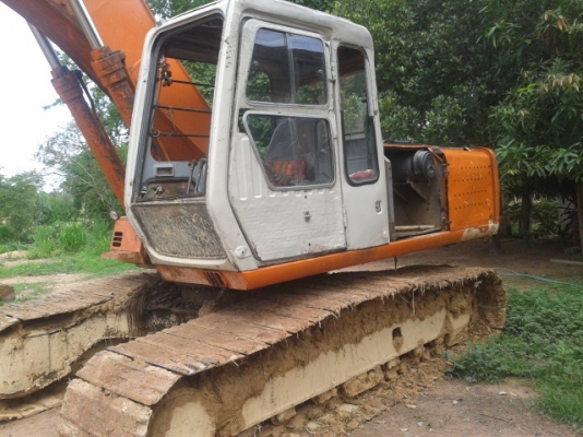 ขายแม็คโครHITASHI EX200-2สภาพพร้อมใช้งาน โซ่สวยช่วงล่างเต็ม เครื่องปั้มดี ไฟฟ้ามีเอกสารเล่มทะเบียน