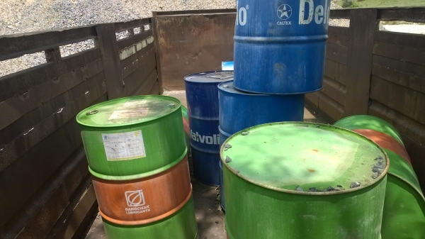 กะบะดั้มสามมิตรยาว6ม. สภาพดี พื้นสวย สีไม่สวย ยกลงจาก ISUZU