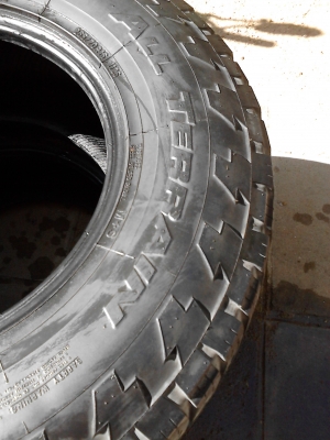 265/70R16 NITTO TERRA GRAPPLER ALL TERRAIN  มี 2 เส้น TEL.081-427-3941