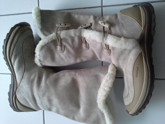Catterpillar  boot  size 40