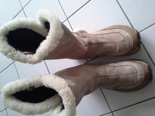 Catterpillar  boot  size 40