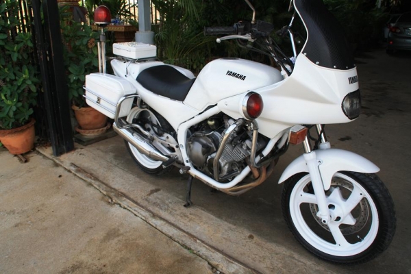 ขาย XJ 600 Diversion รถนำขบวน ทะเบียนแท้ พร้อมโอน รถเก็บงานใหม่ทั้งคัน 79000