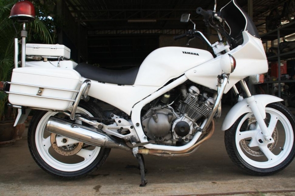 ขาย XJ 600 Diversion รถนำขบวน ทะเบียนแท้ พร้อมโอน รถเก็บงานใหม่ทั้งคัน 79000
