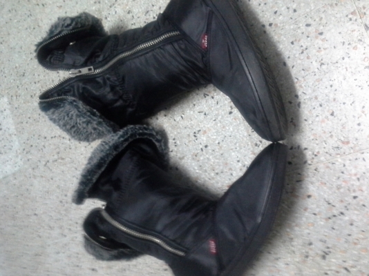 Le`vi boot  size 40.5