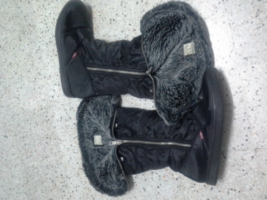 Le`vi boot  size 40.5