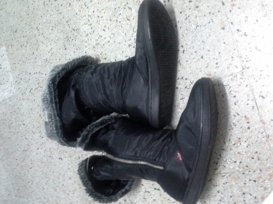 Le`vi boot  size 40.5