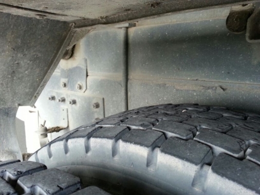 รถฮีโน่ 10 ล้อดั้ม 344 แรงม้า. ปี 53  ( รถวิ่ง 3xx,xxx กม. )   ( ขายแม่ , ลูก )  สนใจติดต่อ  081 - 6079515