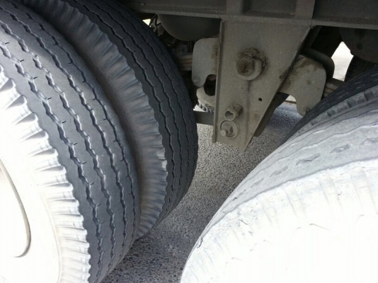 รถฮีโน่ 10 ล้อดั้ม 344 แรงม้า. ปี 53  ( รถวิ่ง 3xx,xxx กม. )   ( ขายแม่ , ลูก )  สนใจติดต่อ  081 - 6079515