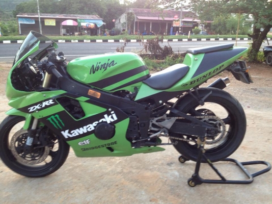 ขาย zxr 400 ปี 92 รถสวย เครื่องดี ระบบไฟสมบูรณ์ ครับ