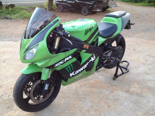 ขาย zxr 400 ปี 92 รถสวย เครื่องดี ระบบไฟสมบูรณ์ ครับ ขาย zxr 400 ปี 92 รถสวย เครื่องดี ระบบไฟสมบูรณ์ ครับ