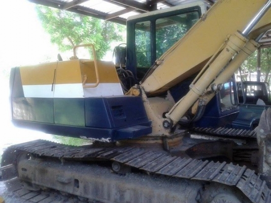 ขาย komatsu 120-5 สนใจโทร 092-3309229 อี๊ดสองห้อง