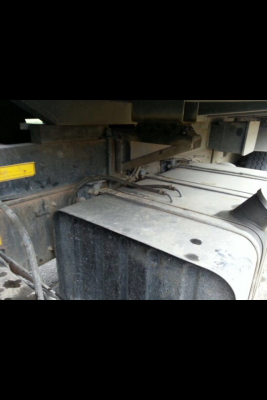 รถฮีโน่ 10 ล้อดั้ม 380 แรงม้า. ปี 54  ( รถวิ่ง 3xx,xxx กม. )  , ( ขายแม่ , ลูก )   สนใจติดต่อ   081 - 6079515