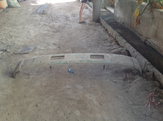 ขายกันชนisuzuร้ออกกี้6ล้อ