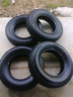 ยาง205R16ดูเลอร์689(ผ้าใบ8ชั้น)ป้ายแดงสวยตุมเต็มทุกเส้นชุด4เส้น