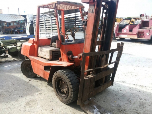 ขายเหมารถโฟลลิฟ2คันขนาด2.5ตันกับ3.5ตันถูกๆ