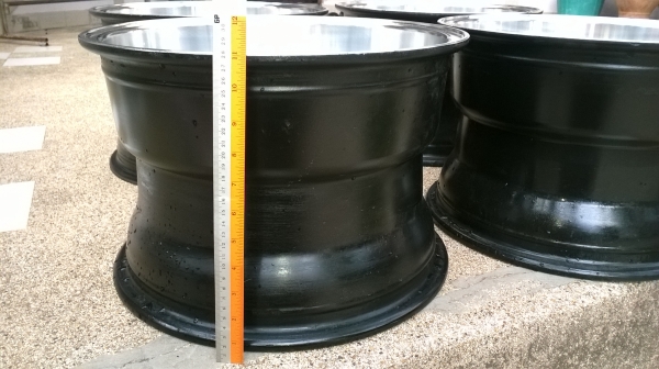 ขายล้อลายตัน 2 ชุด ขายล้อลายตัน 2 ชุด