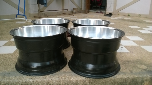 ขายล้อลายตัน 2 ชุด ขายล้อลายตัน 2 ชุด