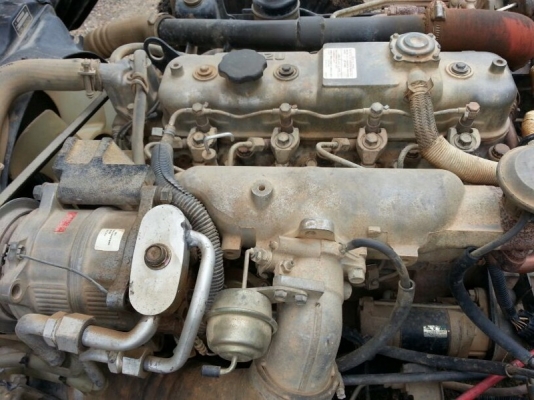 รถอีซุซุ 6 ล้อดั้ม  NKR 100 แรงม้า ปี 49   สนใจติดต่อ 081 - 6079515