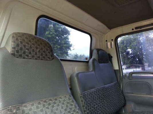 รถอีซุซุ 6 ล้อดั้ม  NKR 100 แรงม้า ปี 49   สนใจติดต่อ 081 - 6079515