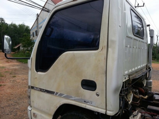 รถอีซุซุ 6 ล้อดั้ม  NKR 100 แรงม้า ปี 49   สนใจติดต่อ 081 - 6079515