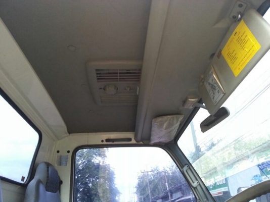 รถอีซุซุ 6 ล้อดั้ม  NKR 100 แรงม้า ปี 49   สนใจติดต่อ 081 - 6079515