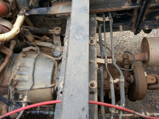 รถอีซุซุ 6 ล้อดั้ม  NKR 100 แรงม้า ปี 49   สนใจติดต่อ 081 - 6079515