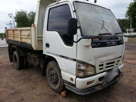 รถอีซุซุ 6 ล้อดั้ม  NKR 100 แรงม้า ปี 49   สนใจติดต่อ 081 - 6079515