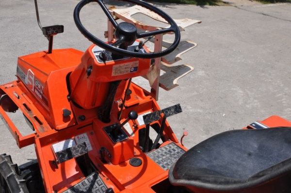 ขายรถดำนาราคาถูก KUBOTA 5แถว สภาพสวยเดิมจากญี่ปุ่นยังไม่เคยใช้ในไทย 45,000เท่านั้น!!