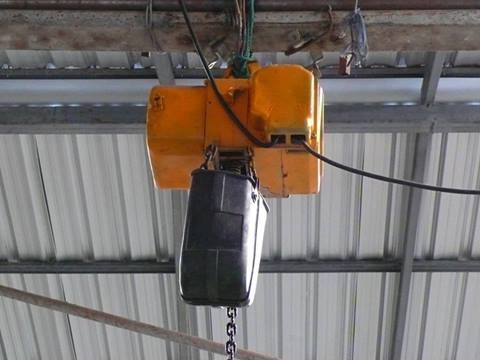 รอกไฟฟ้า 250 กก. ไฟ 3 สาย 380 ยี่ห้อ Hitachi