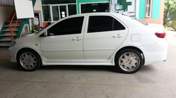 วีออส ขาว อวบ