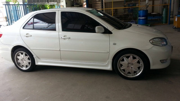 วีออส ขาว อวบ