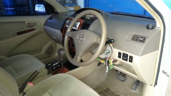 วีออส ขาว อวบ