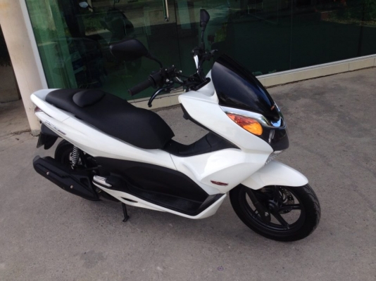 Pcx 150 i ขาย PCX 150 i สี ขาว + ดำ ราคา 52000 บาท