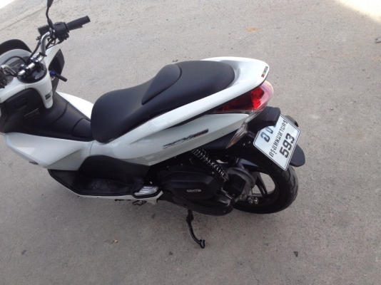 Pcx 150 i ขาย PCX 150 i สี ขาว + ดำ ราคา 52000 บาท