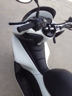 Pcx 150 i ขาย PCX 150 i สี ขาว + ดำ ราคา 52000 บาท